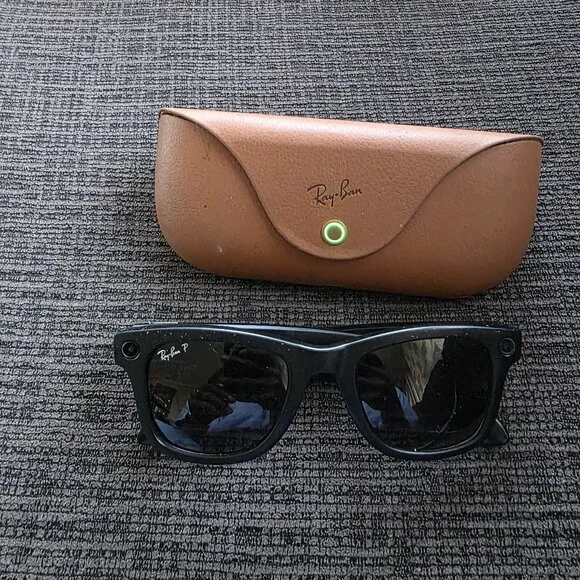 Ray-Ban Meta Wayfarer - Picture 1 of 5